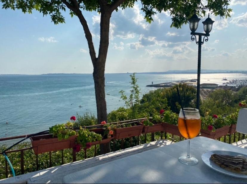 Dolce Vita Apartment Sveti Vlas Eksteriør billede